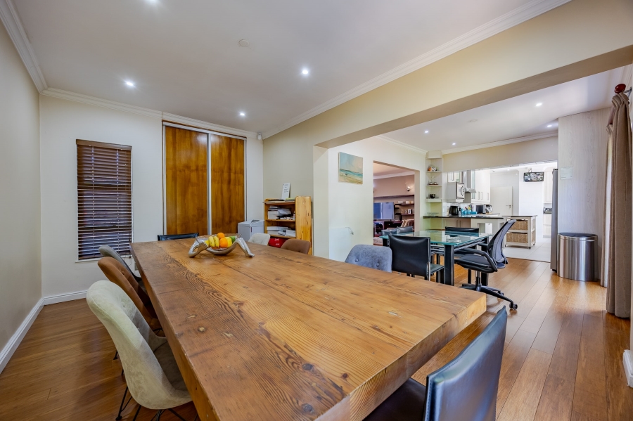 5 Bedroom Property for Sale in Kenilworth Upper Western Cape